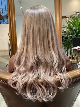 ロング 尾崎 弘和のヘアスタイル