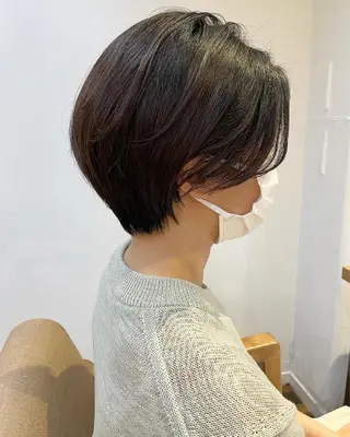 ショート カラー あずまぐち めぐみのヘアスタイル