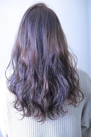 ロング 伊藤 裕貴のヘアスタイル