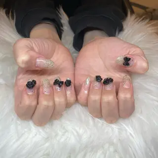 ネイル HANA 中初美のネイルデザイン