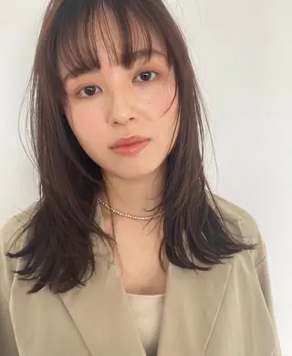 セミロング 頭皮につけないカラー /白髪ぼかし/実加永のヘアスタイル