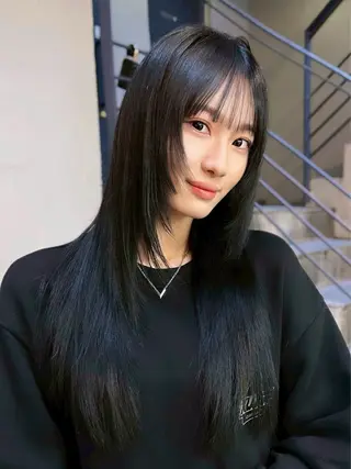 ロング カラー ✨顔まわりカット ✨渋谷人気No.1✨のヘアスタイル