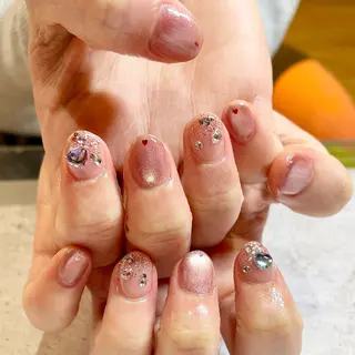 ネイル LUNI（シェアサロンHeartSpace内）所属・LUNI 久屋大通 ˚✧₊⁎/ yuriのネイルデザイン