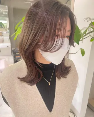 ミディアム 銀座／レイヤーカット 🤍内野すみれのヘアスタイル