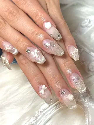 ネイル ルシイ🎀新宿長さ 出しパーツ専門店のネイルデザイン