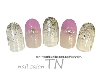 ネイル 中島 実穂のネイルデザイン