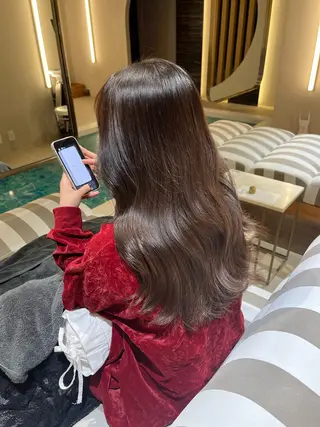 ロング カラー NOTNOW所属・LANE FUのヘアスタイル