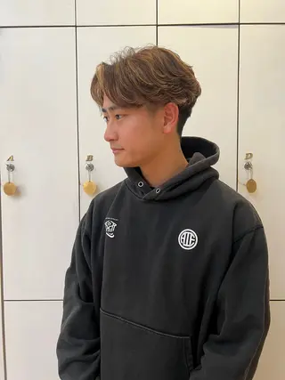 ショート メンズ Lin'ne所属・竹内梓／パーマ ／ハイトーンのヘアスタイル