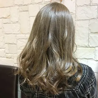 セミロング カラー 🥛洒落髪小顔cut なら龍崎🥛のヘアスタイル
