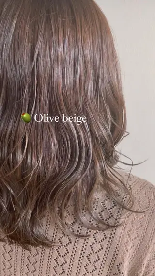 セミロング カラー EARTH中島 秋桜久のヘアスタイル