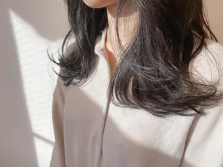 セミロング カラー GIRL所属・ダメージレスサロン✨ kayo🌱のヘアスタイル
