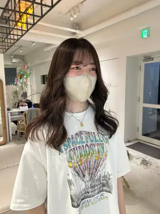 セミロング カラー 透明感カラー🫧 nanohaのヘアスタイル