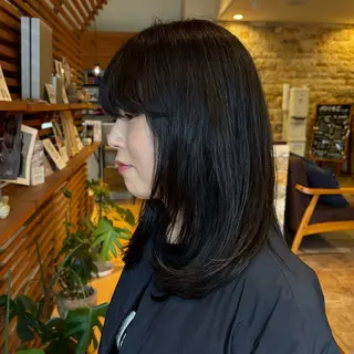 ロング MASHU ADOBE所属・レイヤー /髪質改善 /愛実のヘアスタイル