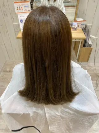 カラー 山田 真緒のヘアスタイル