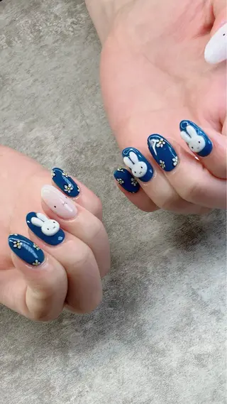 ネイル haleyume所属・shino🌟 痛ネイルのネイルデザイン