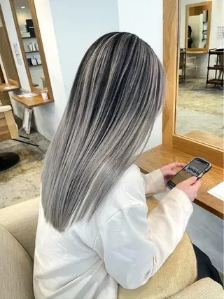 ロング 北田 美琴 / 柔らかいカラーのヘアスタイル