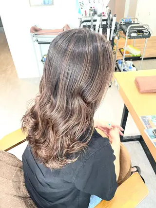 ロング カラー 艶髪カラー 渡辺岳也のヘアスタイル