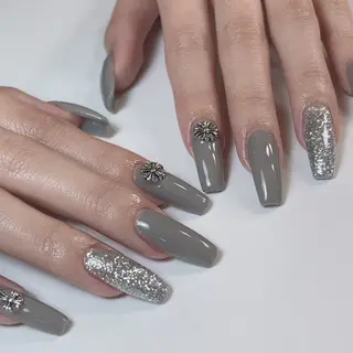 ネイル genie_by_JVC所属・geniebyJVC ジニンのネイルデザイン