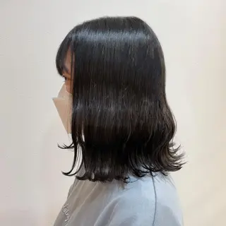 ミディアム 山田 里美のヘアスタイル