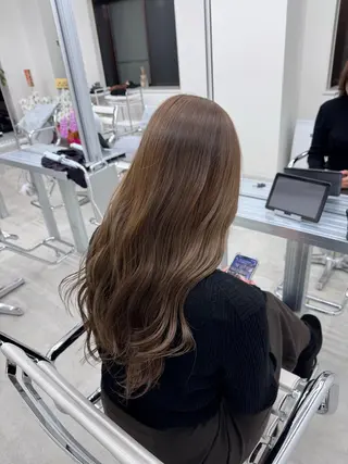 カラー STEEN所属・KOHARU STEENのヘアスタイル