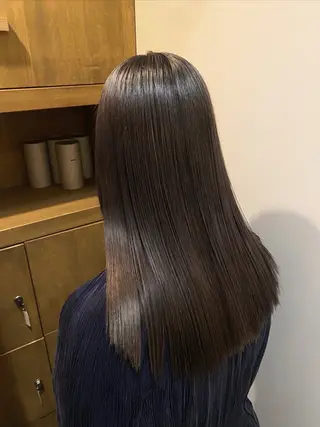 ロング カラー 💛🤍U too e’s 鎌倉🧸のヘアスタイル