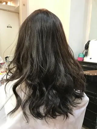 カラー ささき まさとのヘアスタイル
