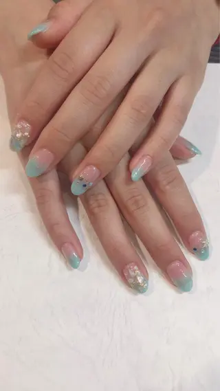 ネイル 🎀1/28ご予約 ◎ 本田 知美🎀のネイルデザイン