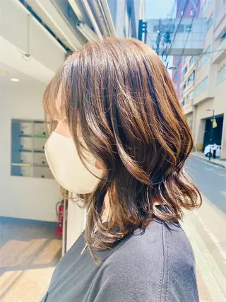 ショート カラー 🐖 やぶたはるや🐖のヘアスタイル