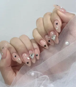 ネイル Lyna 池袋のネイルデザイン