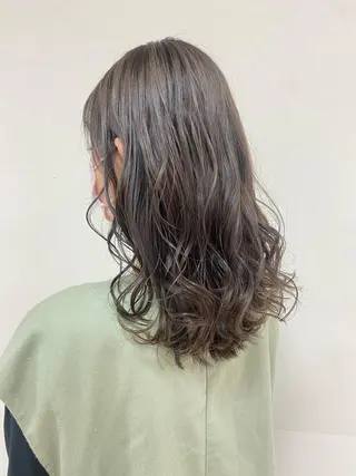 ミディアム カラー ヘアアレンジ 🌈haru🌻 藤沢ハイトーン🌈のヘアスタイル