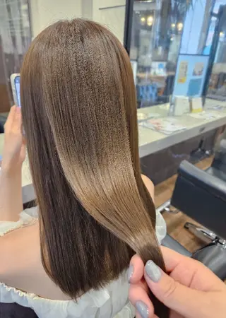 セミロング カラー 関口 友菜のヘアスタイル