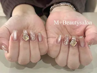 ネイル M+  Beauty Salonのネイルデザイン