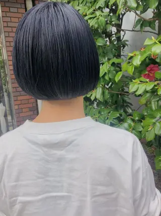 ショート カラー 長井 美佳のヘアスタイル