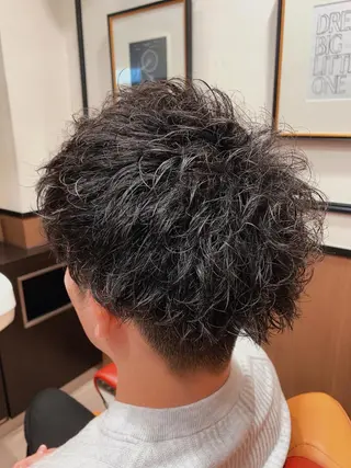 ショート パーマ メンズ mod's hair men所属・モッズヘアメン 我喜屋秀人のヘアスタイル