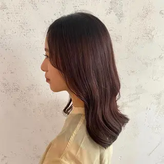 セミロング カラー mulum所属・オタク美容師🎮 AKARIのヘアスタイル