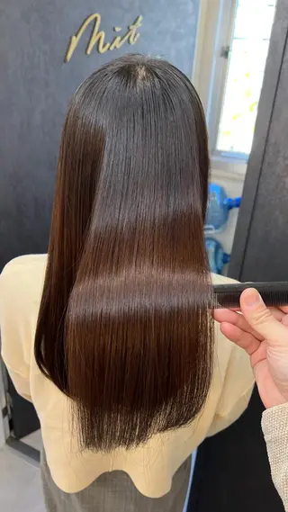 ロング サロウィン新宿三丁目所属・✨クセ・広がりで悩む 学生さんへ✨taroのヘアスタイル