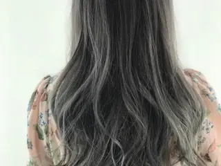 ロング カラー ヘアアレンジ Strawberry所属・原田 志保のヘアスタイル