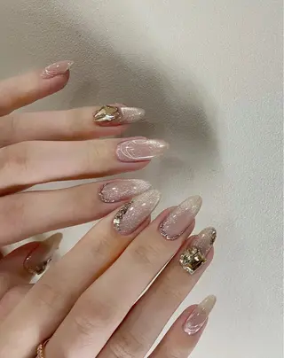 ネイル u1salon所属・ゆい ユイのネイルデザイン