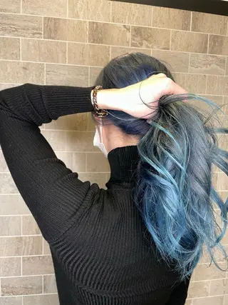 セミロング ブリーチ毛矯正.髪質 改善.髪にドラマをのヘアスタイル