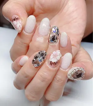 ネイル JINI NAIL所属・ジニ ネイルのネイルデザイン