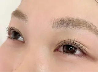 マツエク・マツパ Praise所属・Praise まりこのマツエク・マツパデザイン