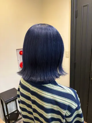 カラー しおり🍬 KOKORO🤍のヘアスタイル