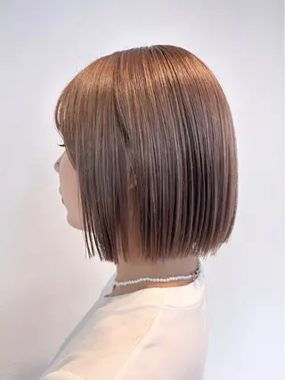 カラー ALBUM所属・ショート/ブリーチ/ kotomiのヘアスタイル