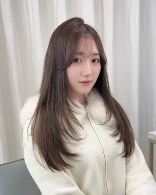 ロング カラー youres hair 髪質改善トリートメント&ヘッドスパ  新宿三丁目店【ユアーズヘア】所属・🦋透明感カラー 👑NODOKA🦋のヘアスタイル