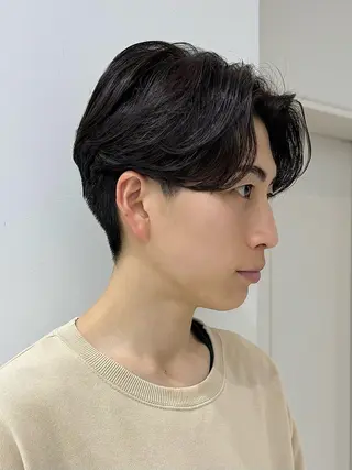 ショート パーマ メンズ オチ ハナのヘアスタイル