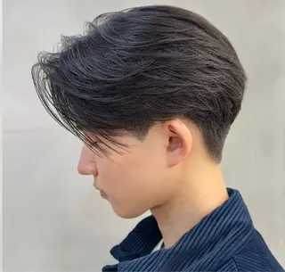 ショート パーマ 羽深 悠大のヘアスタイル