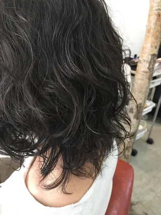 ミディアム パーマ fio マナミのヘアスタイル