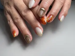 ネイル 𝐑𝐞𝐯𝐢𝐨 ___堺市西区のマツエク・マツパデザイン