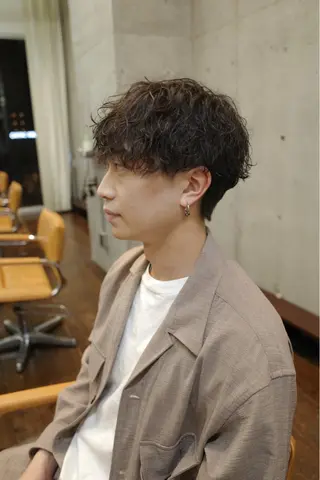 ミディアム パーマ メンズ SPIN-OFF SHIFT所属・🌀パーマ特化 美容師🌀/しゅんのヘアスタイル