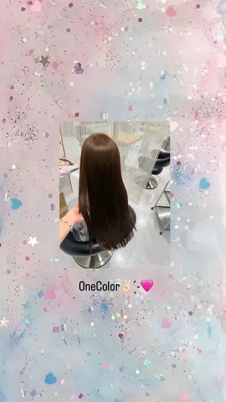 ロング ワダ モエナのヘアスタイル